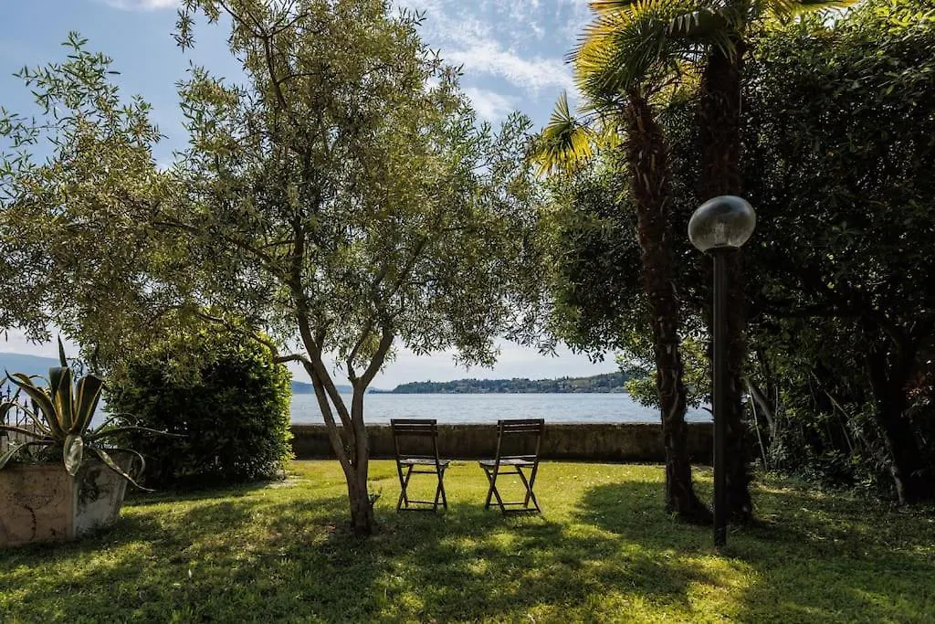 Casa Dante Lake Front Apartment Salò